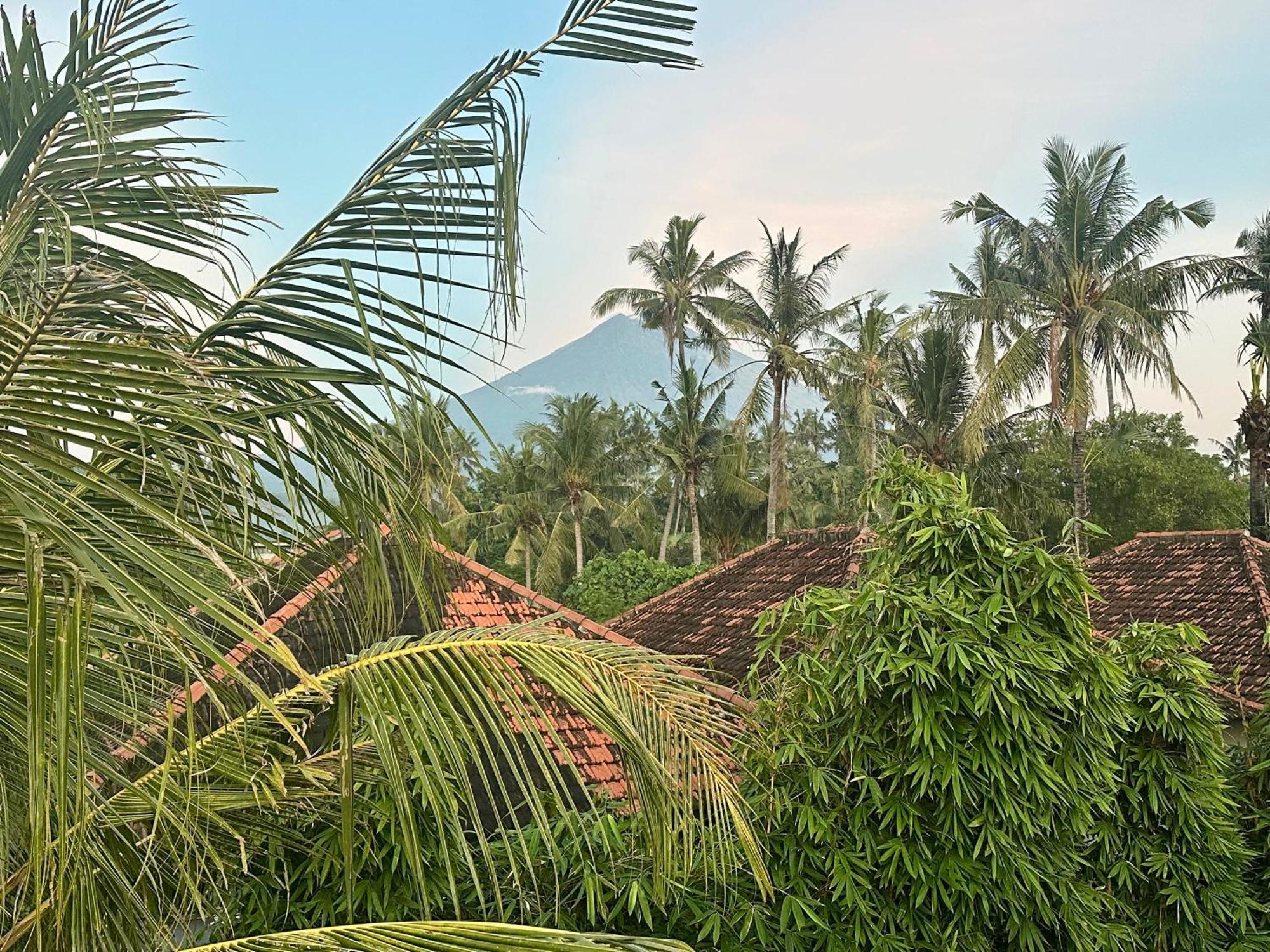 Light - Bali *